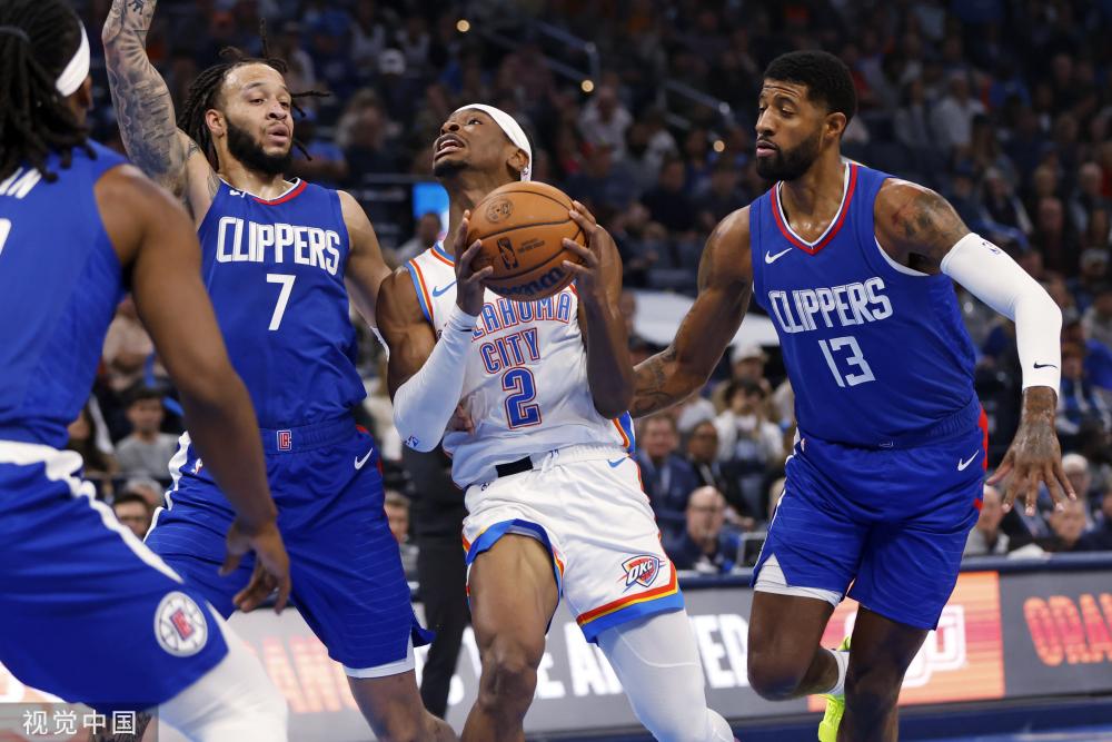 表现出浓厚 表现出浓厚